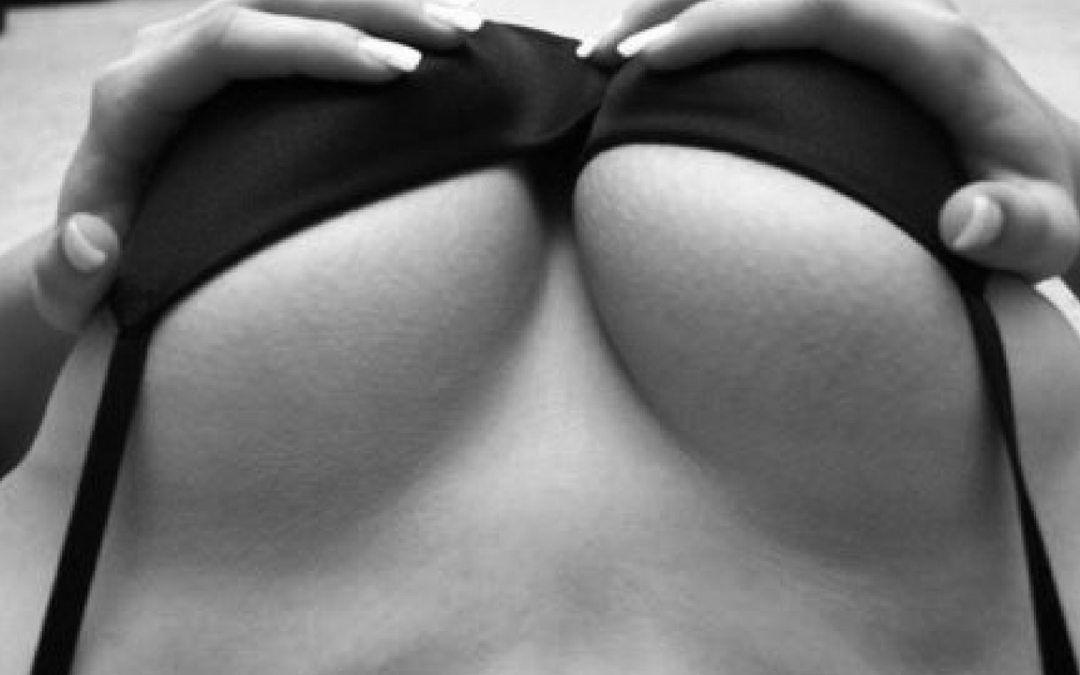 5 Secrets to Enhance Your Breasts Naturally